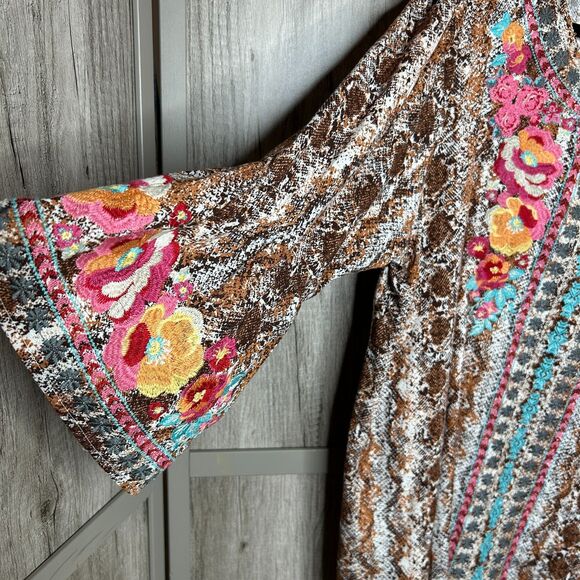 Savanna Jane Top Blouse Embroidered Snake Print Bell Sleeve Boho Size 1X - Picture 5 of 6